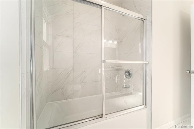 Builiding view eighteen for 24614 Taft, Novi, MI. 48375