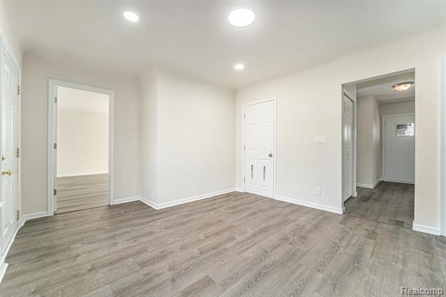 Builiding view eleven for 24614 Taft, Novi, MI. 48375