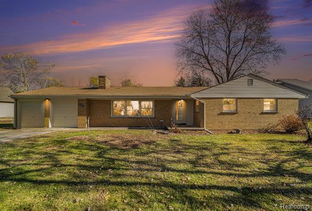 Builiding view one for 24614 Taft, Novi, MI. 48375