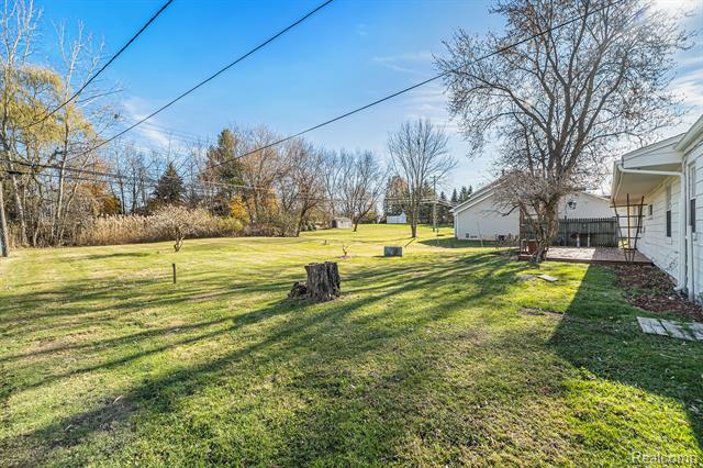 Builiding view twenty four for 24614 Taft, Novi, MI. 48375