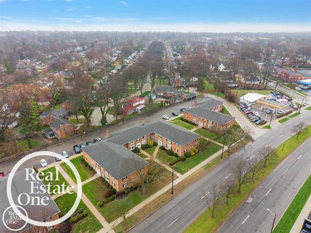 Builiding view sixteen for 17560 Mack, Grosse Pointe, MI. 48230