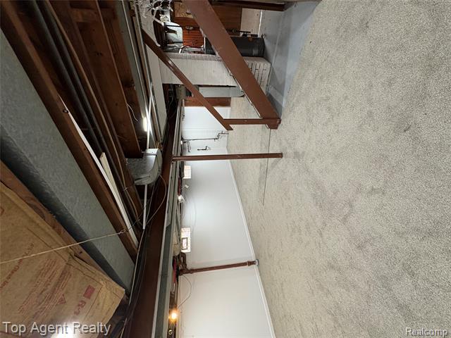 Builiding view twenty six for 18580 Washtenaw, Harper Woods, MI. 48225