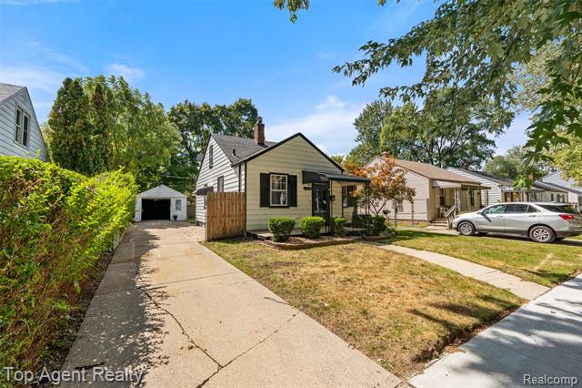 Builiding view two for 18580 Washtenaw, Harper Woods, MI. 48225