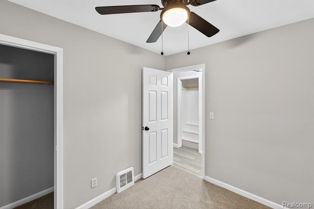 Builiding view eleven for 18827 Woodside, Harper Woods, MI. 48225