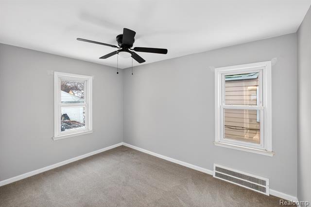 Builiding view nineteen for 18827 Woodside, Harper Woods, MI. 48225