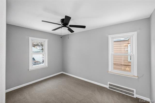 Builiding view sixteen for 18827 Woodside, Harper Woods, MI. 48225