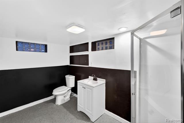 Builiding view twenty seven for 18827 Woodside, Harper Woods, MI. 48225