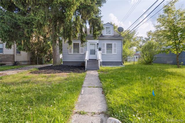 front view for 19628 Elkhart, Harper Woods, Mi. 48225
