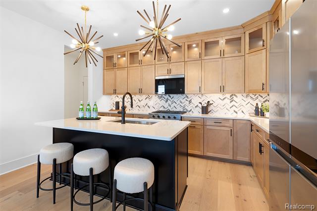 Builiding view five for 314 N Center, Northville, MI. 48167