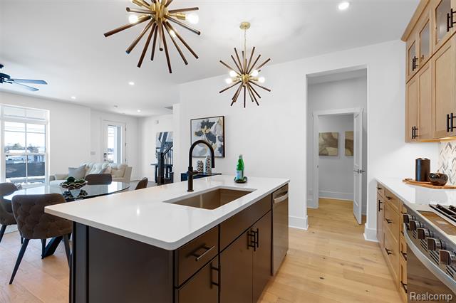 Builiding view nine for 314 N Center, Northville, MI. 48167