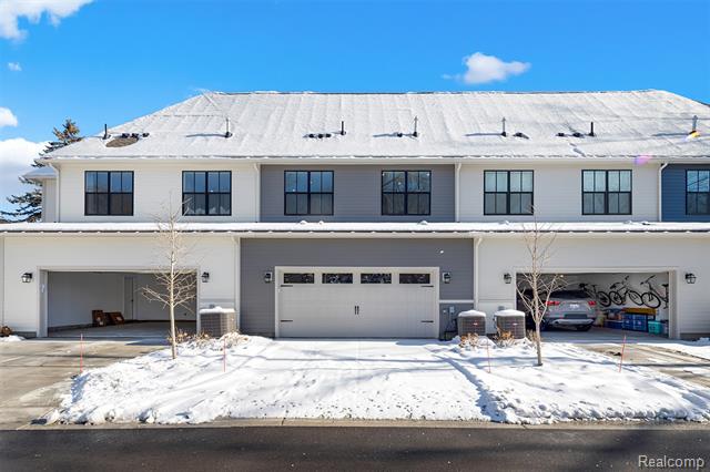 Builiding view twenty five for 314 N Center, Northville, MI. 48167