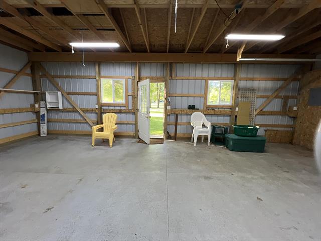 Builiding view fifty for 23568 Bohn, Belleville, MI. 48111