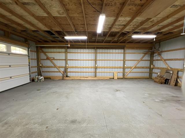 Builiding view forty eight for 23568 Bohn, Belleville, MI. 48111