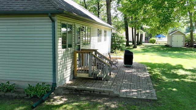 Builiding view forty four for 23568 Bohn, Belleville, MI. 48111