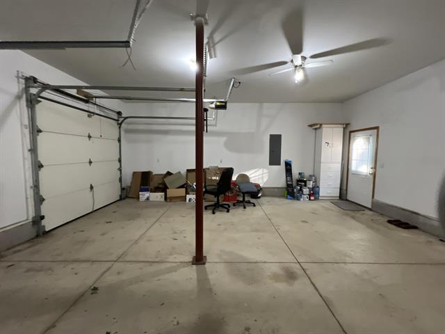 Builiding view thirty eight for 23568 Bohn, Belleville, MI. 48111