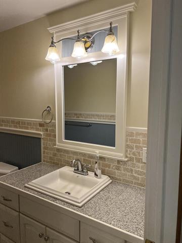 Builiding view twenty five for 23568 Bohn, Belleville, MI. 48111