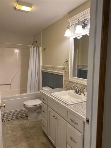 Builiding view twenty six for 23568 Bohn, Belleville, MI. 48111