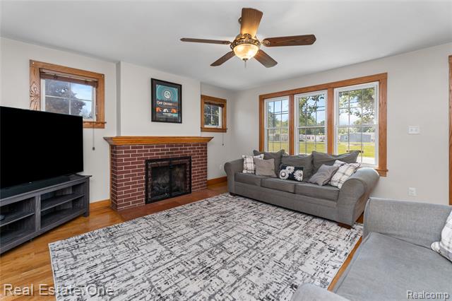 Builiding view eight for 50000 Willis, Belleville, MI. 48111