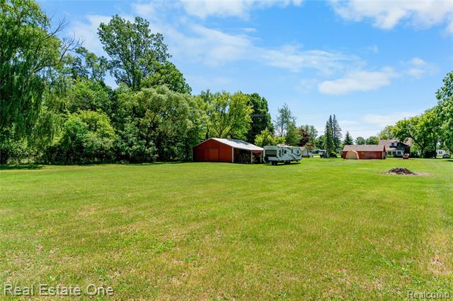 Builiding view twenty eight for 50000 Willis, Belleville, MI. 48111