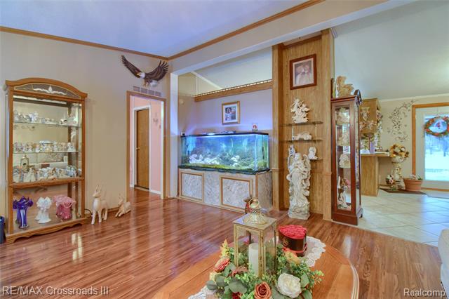 Builiding view four for 48620 Wear, Belleville, MI. 48111