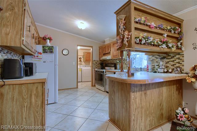 Builiding view six for 48620 Wear, Belleville, MI. 48111