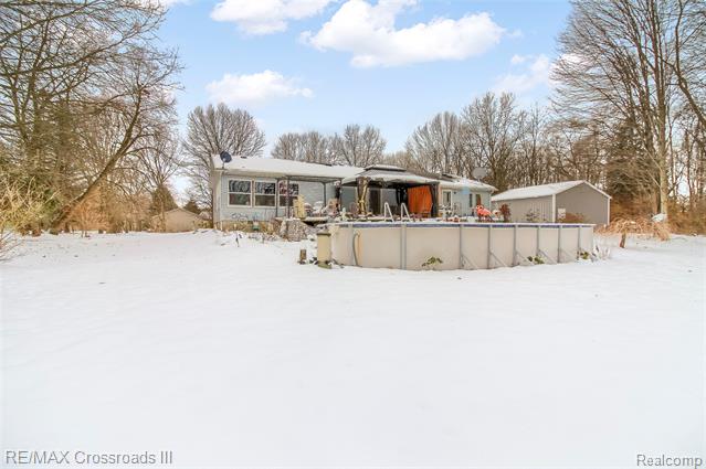 Builiding view twenty five for 48620 Wear, Belleville, MI. 48111