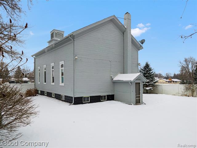 Builiding view fifty two for 36950 Willow, New Boston, MI. 48164