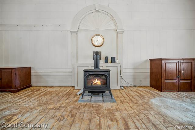 Builiding view five for 36950 Willow, New Boston, MI. 48164