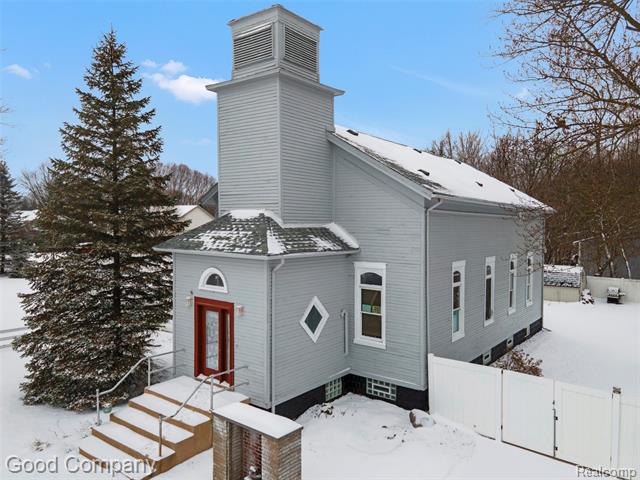 Builiding view forty six for 36950 Willow, New Boston, MI. 48164