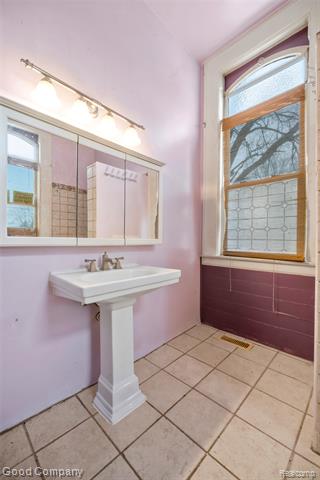 Builiding view seven for 36950 Willow, New Boston, MI. 48164