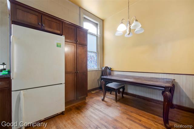 Builiding view ten for 36950 Willow, New Boston, MI. 48164