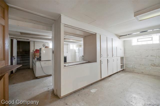 Builiding view thirty eight for 36950 Willow, New Boston, MI. 48164