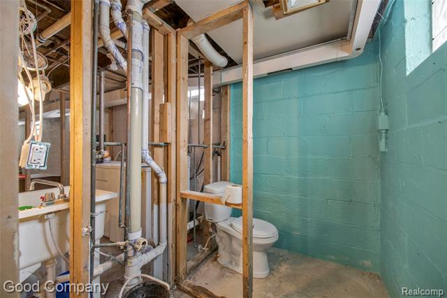 Builiding view thirty one for 36950 Willow, New Boston, MI. 48164