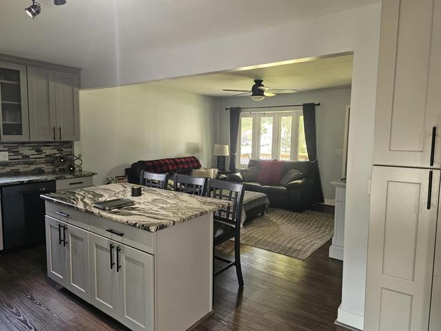 Builiding view eighteen for 36761 Willow, New Boston, MI. 48164