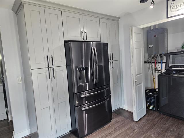 Builiding view twenty one for 36761 Willow, New Boston, MI. 48164