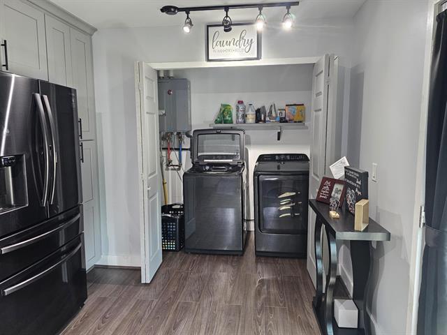 Builiding view twenty two for 36761 Willow, New Boston, MI. 48164