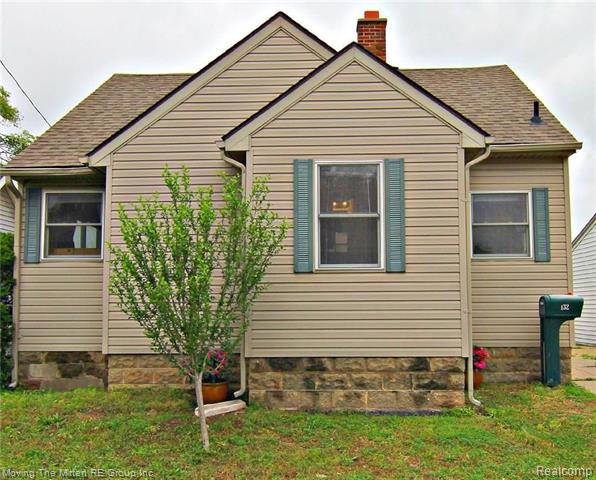 front view for 132 N Liberty St, Belleville, Mi. 48111