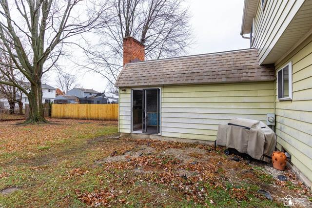 Builiding view thirty eight for 30482 Dover, Flat Rock, MI. 48134