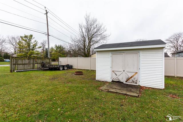 Builiding view thirty four for 30482 Dover, Flat Rock, MI. 48134