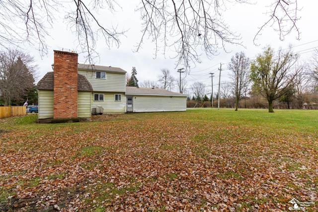 Builiding view thirty six for 30482 Dover, Flat Rock, MI. 48134