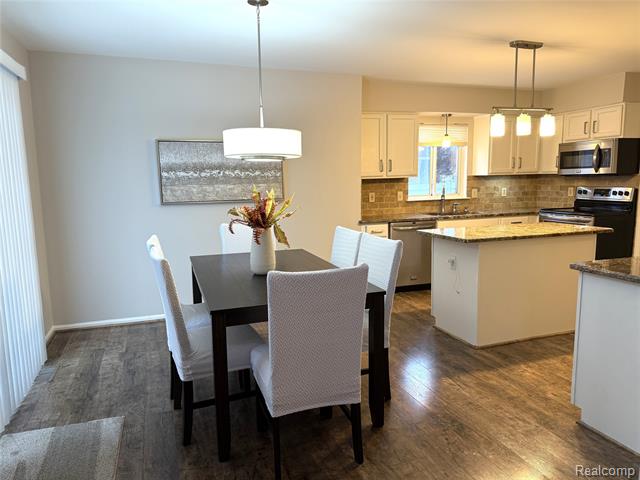 Builiding view nine for 19468 Sexton, Rockwood, MI. 48173