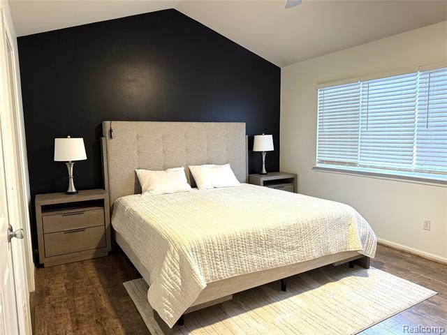 Builiding view nineteen for 19468 Sexton, Rockwood, MI. 48173