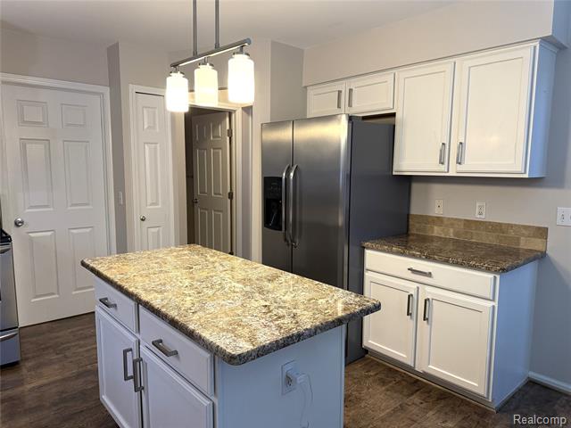 Builiding view seven for 19468 Sexton, Rockwood, MI. 48173