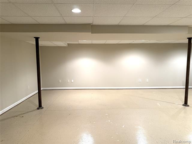 Builiding view thirty one for 19468 Sexton, Rockwood, MI. 48173