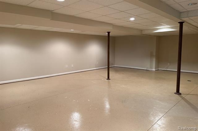 Builiding view thirty three for 19468 Sexton, Rockwood, MI. 48173