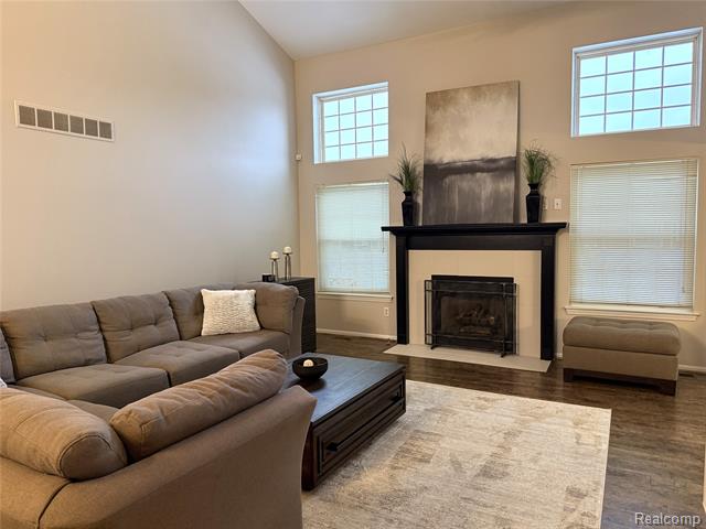 Builiding view twelve for 19468 Sexton, Rockwood, MI. 48173