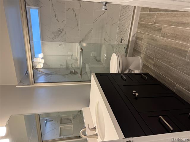 Builiding view twenty eight for 19468 Sexton, Rockwood, MI. 48173