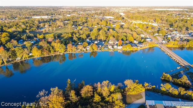 Builiding view forty four for 26721 Huron River, Flat Rock, MI. 48134