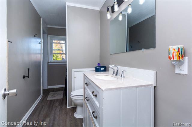 Builiding view twenty two for 26721 Huron River, Flat Rock, MI. 48134