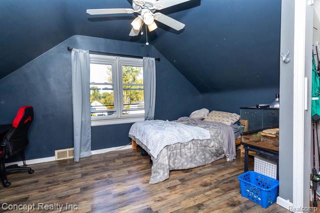 Builiding view twenty for 26721 Huron River, Flat Rock, MI. 48134